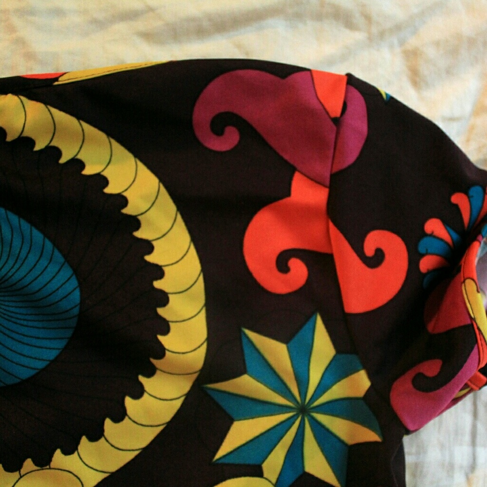 Colorful crop top - Picture 3 of 3