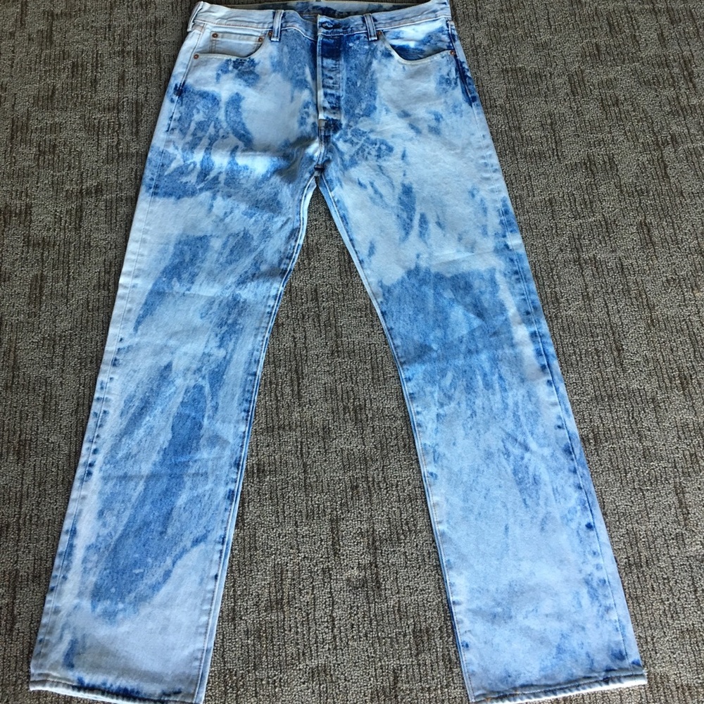 Levi jeans