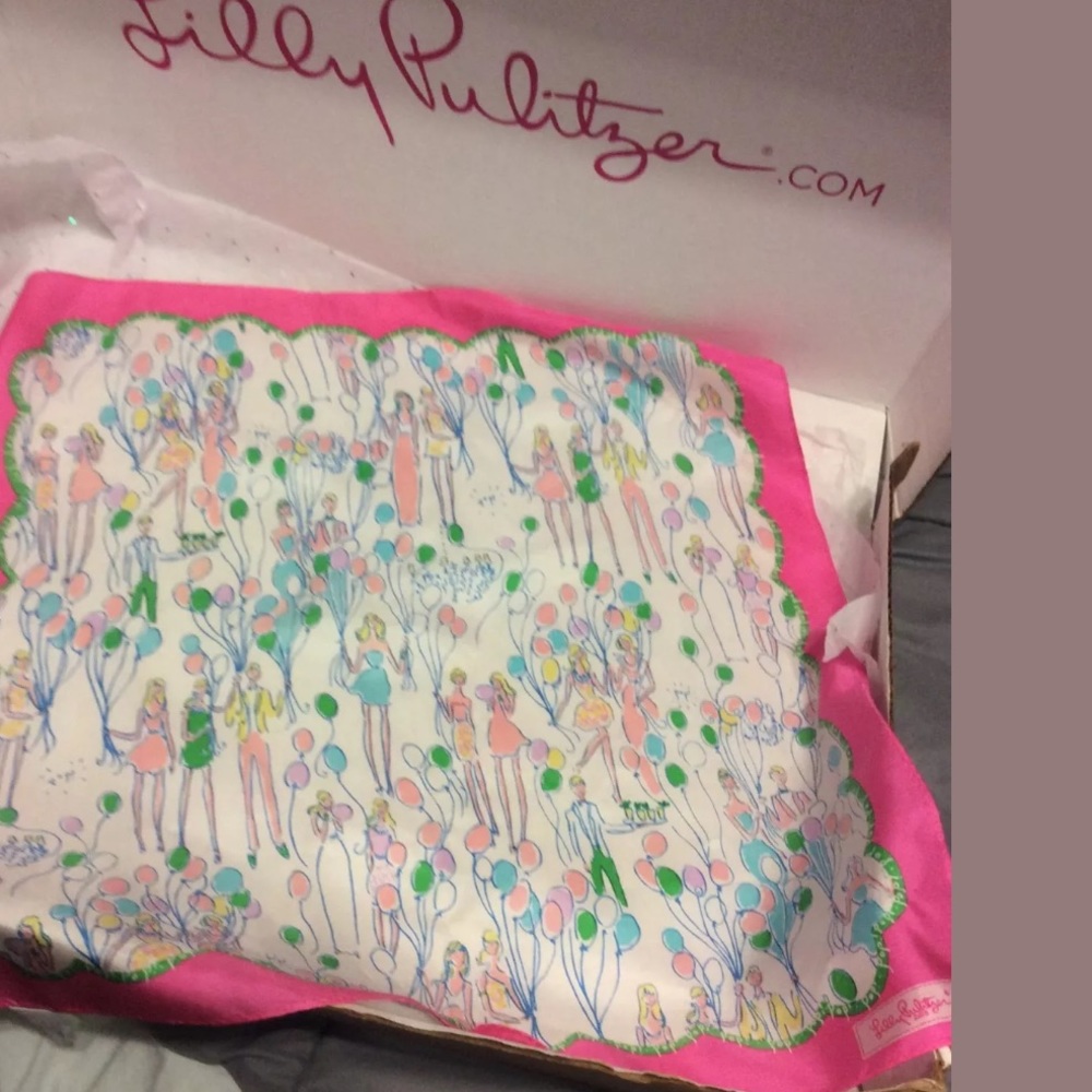 Lilly Pulitzer Pop scarf holy grail - Picture 5 of 6
