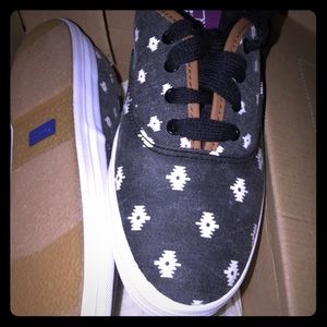 Black and white keds lace up low top sneakers