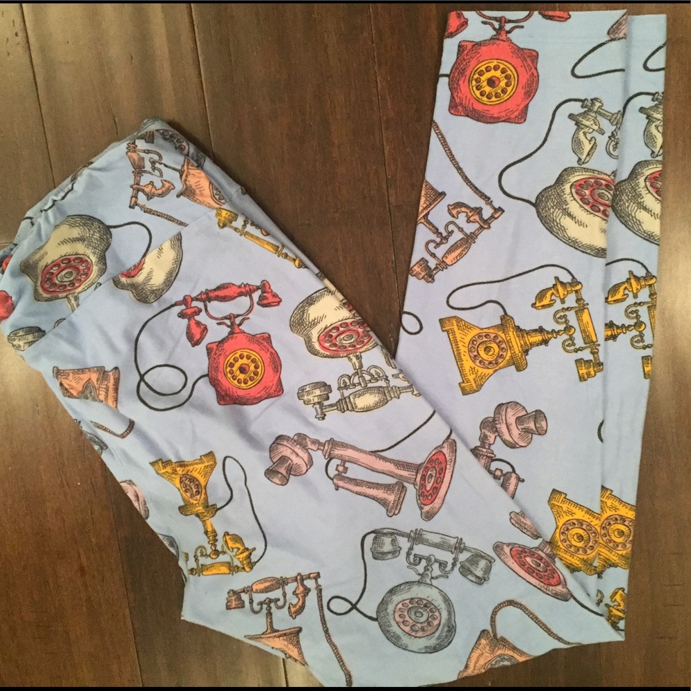 Lularoe TC outfit-Vintage Phones & Irma outfit