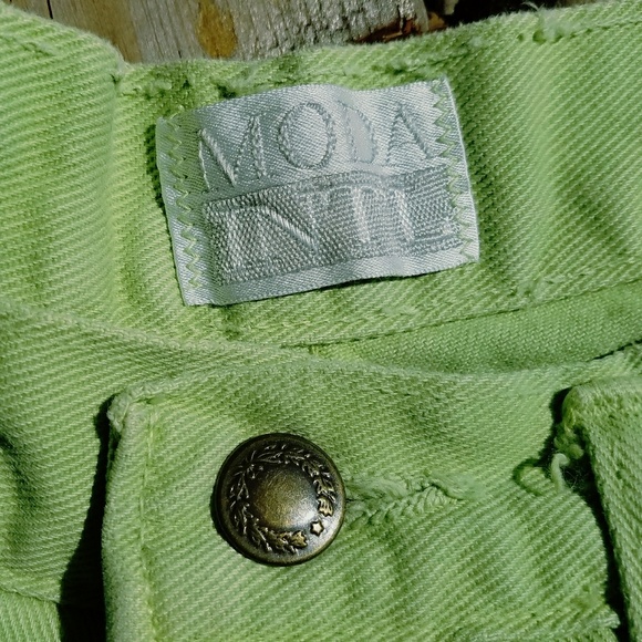Vintage High Waist Shorts - Picture 7 of 7