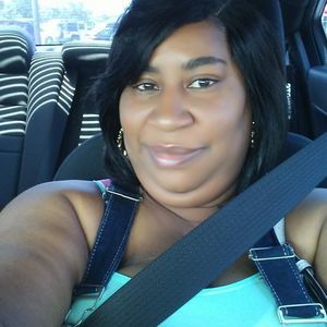 Meet your Posher, Selena