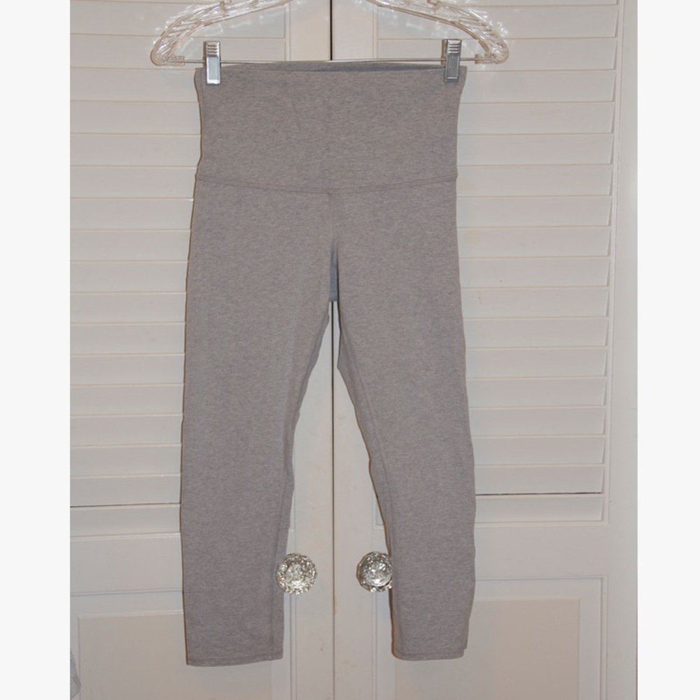 Lululemon high waisted crop (size 4)
