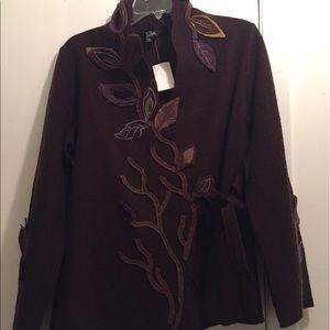 CoVelo sweater with leaf detail