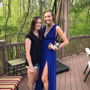 Meet your Posher, Hailey