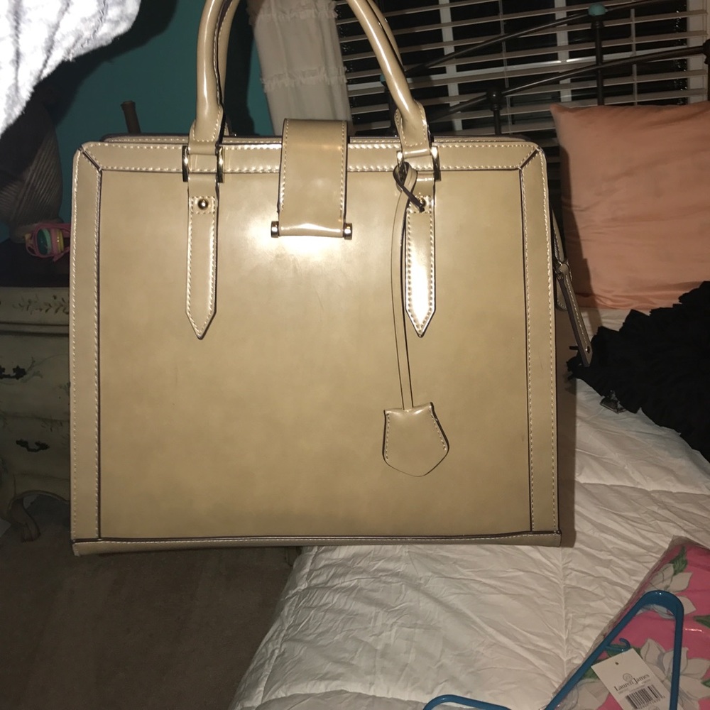 The Limited purse NWOT