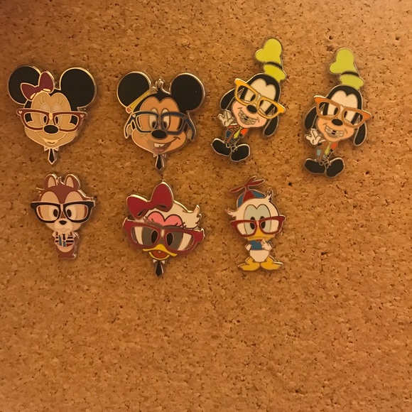Mickey and Friends Nerds Disney Trading Pins - Picture 2 of 2