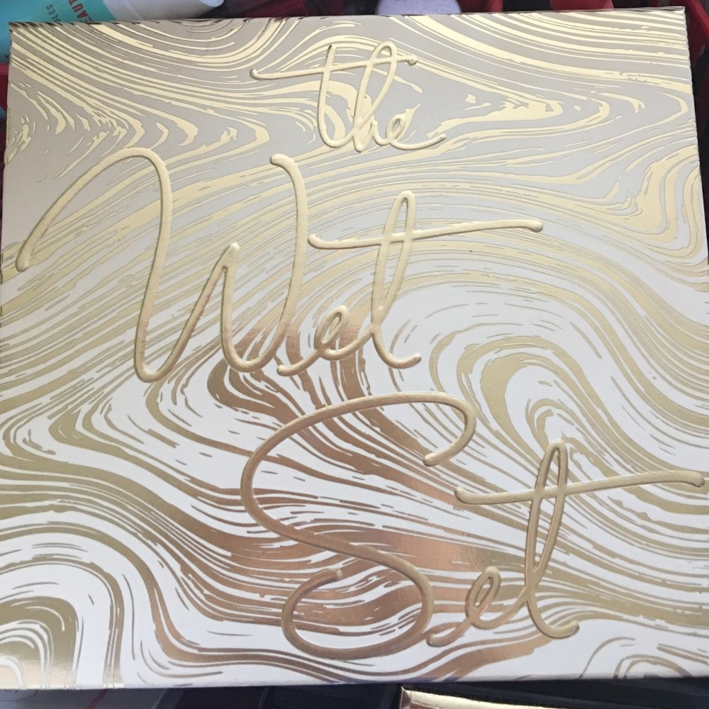 LE HTF kylie wet set highlight palette