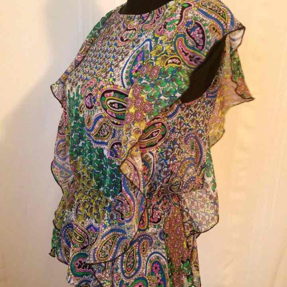 Savvy Paisley top