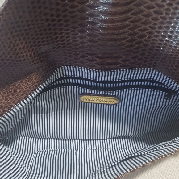 Vegan Leather Clutch (certified) - NWOT - Picture 5 of 8