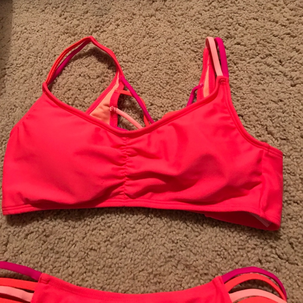 Swimsuit - Picture 2 of 3