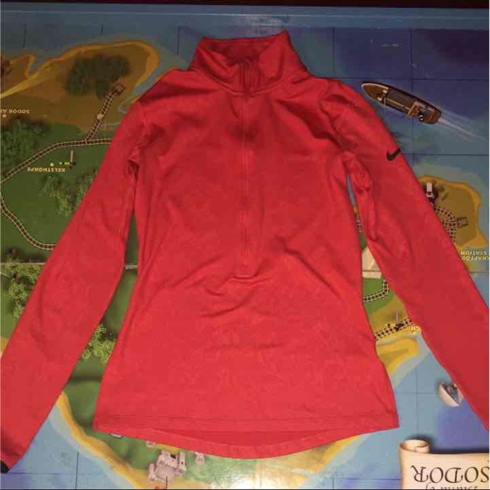 Woman's small Nike dry fit 1/2 zip