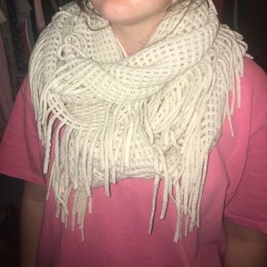 white knitted infinite scarf