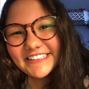 Meet your Posher, Lilly