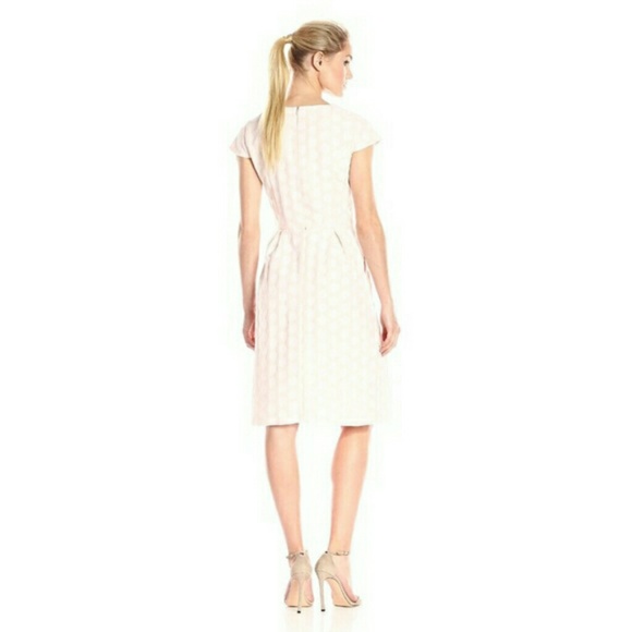 Helene Berman - Picture 2 of 6