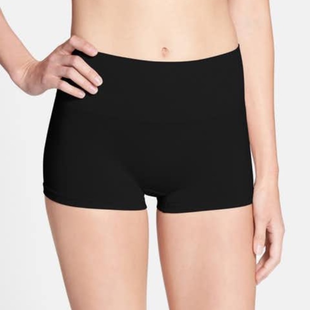 Yummie seamless shaper shorts M/L