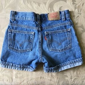 Levi high waisted shorts