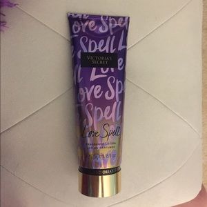 VS Lovespell lotion