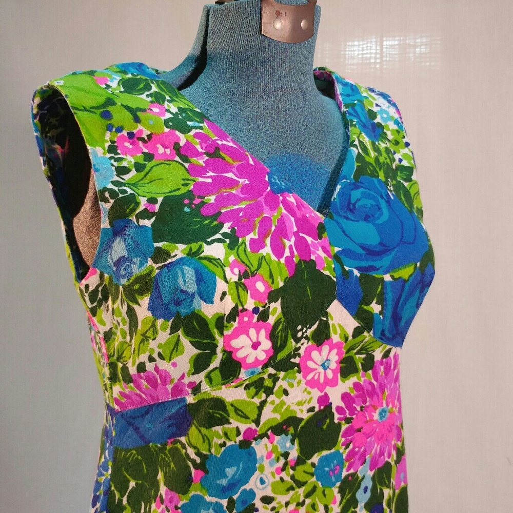 Vintage 1970s handmade flower print maxi