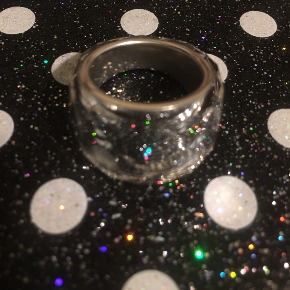 Petite Nirvana Ring