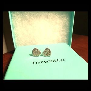 EUC "Return to Tiffany's" Heart Earrings