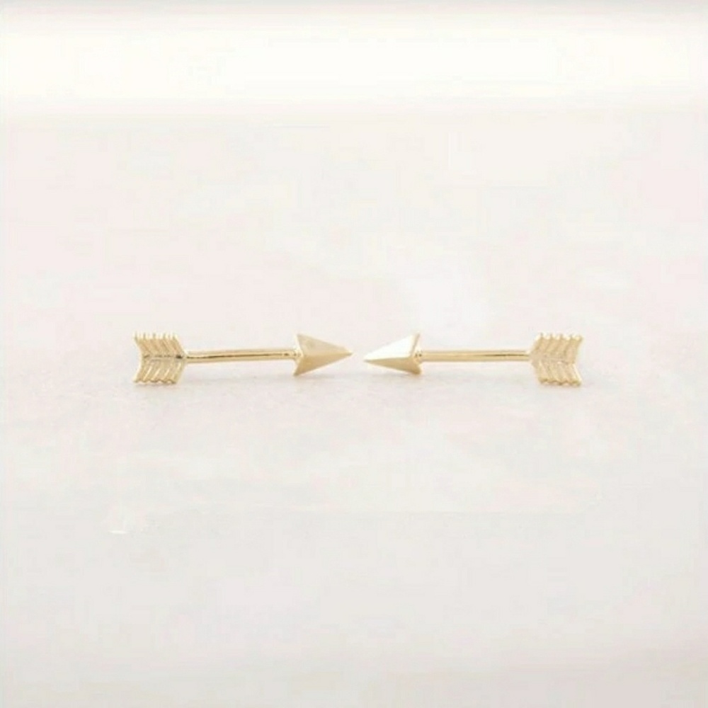 🍁 3 for $15 Gold Arrow stud earrings studs