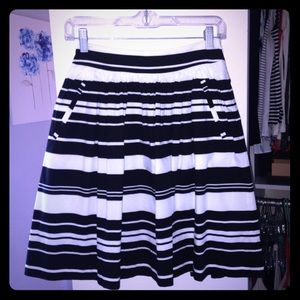 Banana Republic Black and White High Waisted Skirt