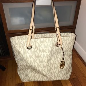 Michael Kors Vanilla Jet Set tote
