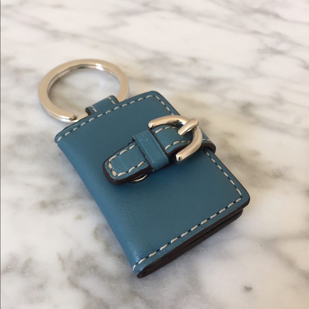 NEW - Coach photobook keychain