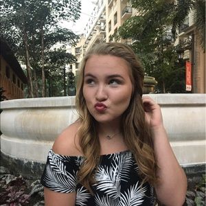 Meet your Posher, Rachel