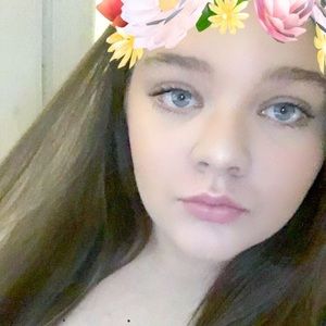 Meet your Posher, Aleya