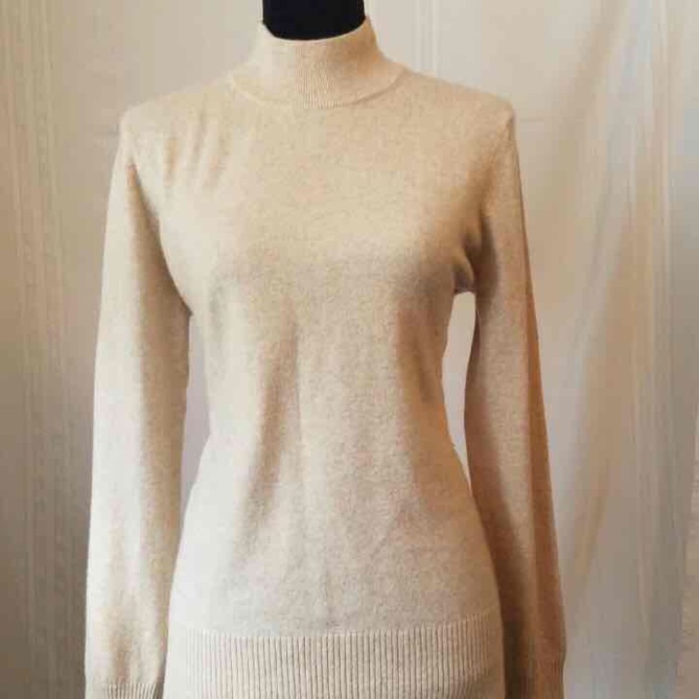 100% cashmere sweater