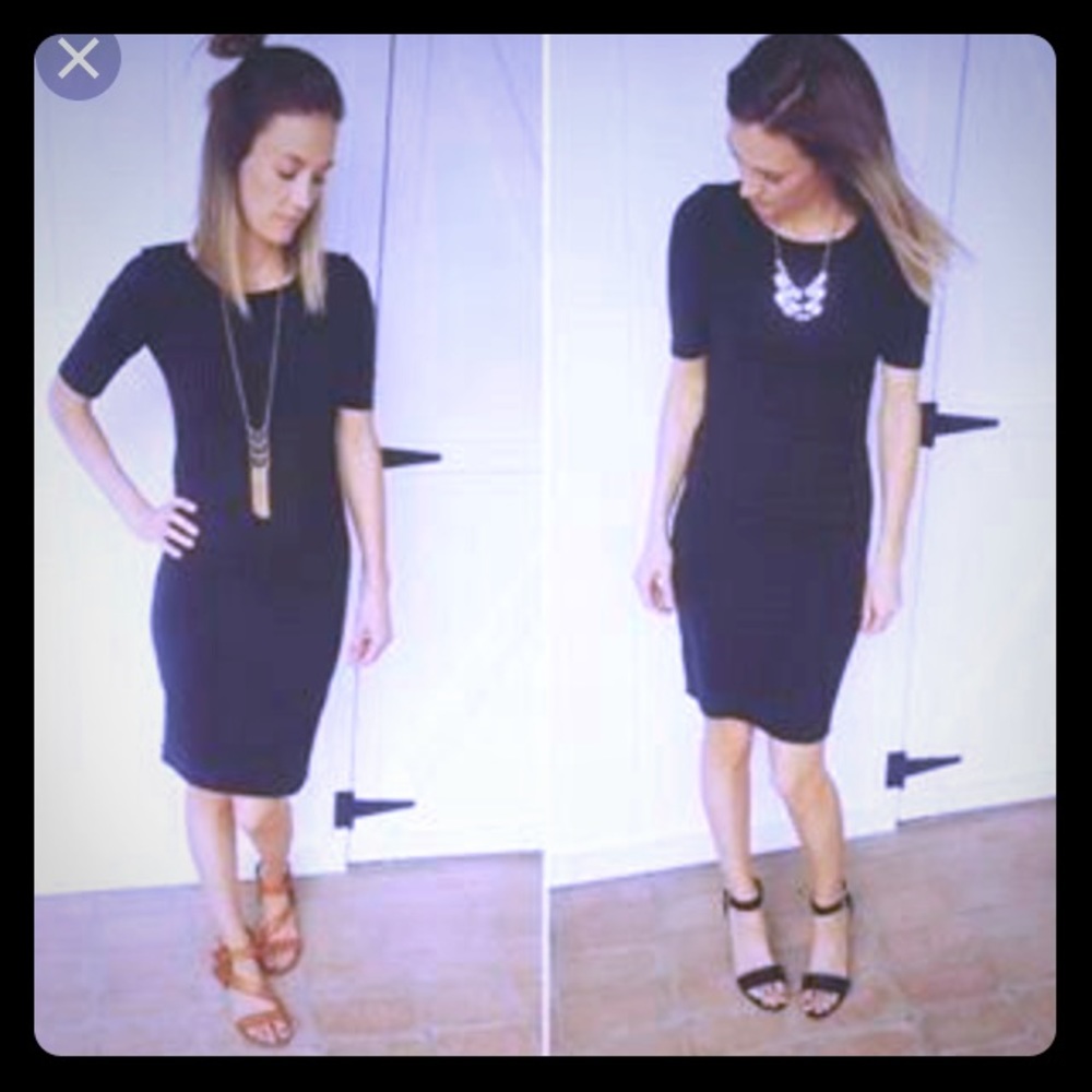 LuLaRoe solid black Julia - xs