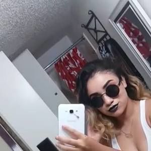 Meet your Posher, Lidiana