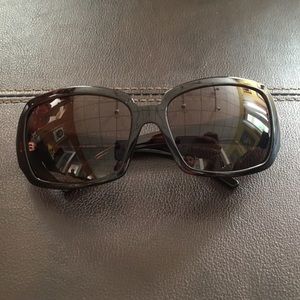 Woman's fendi's sunglasses