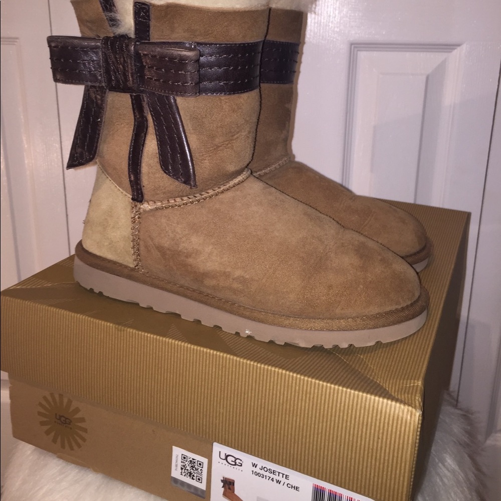 uggs - Picture 2 of 4