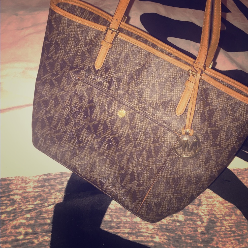 Michael kors purse