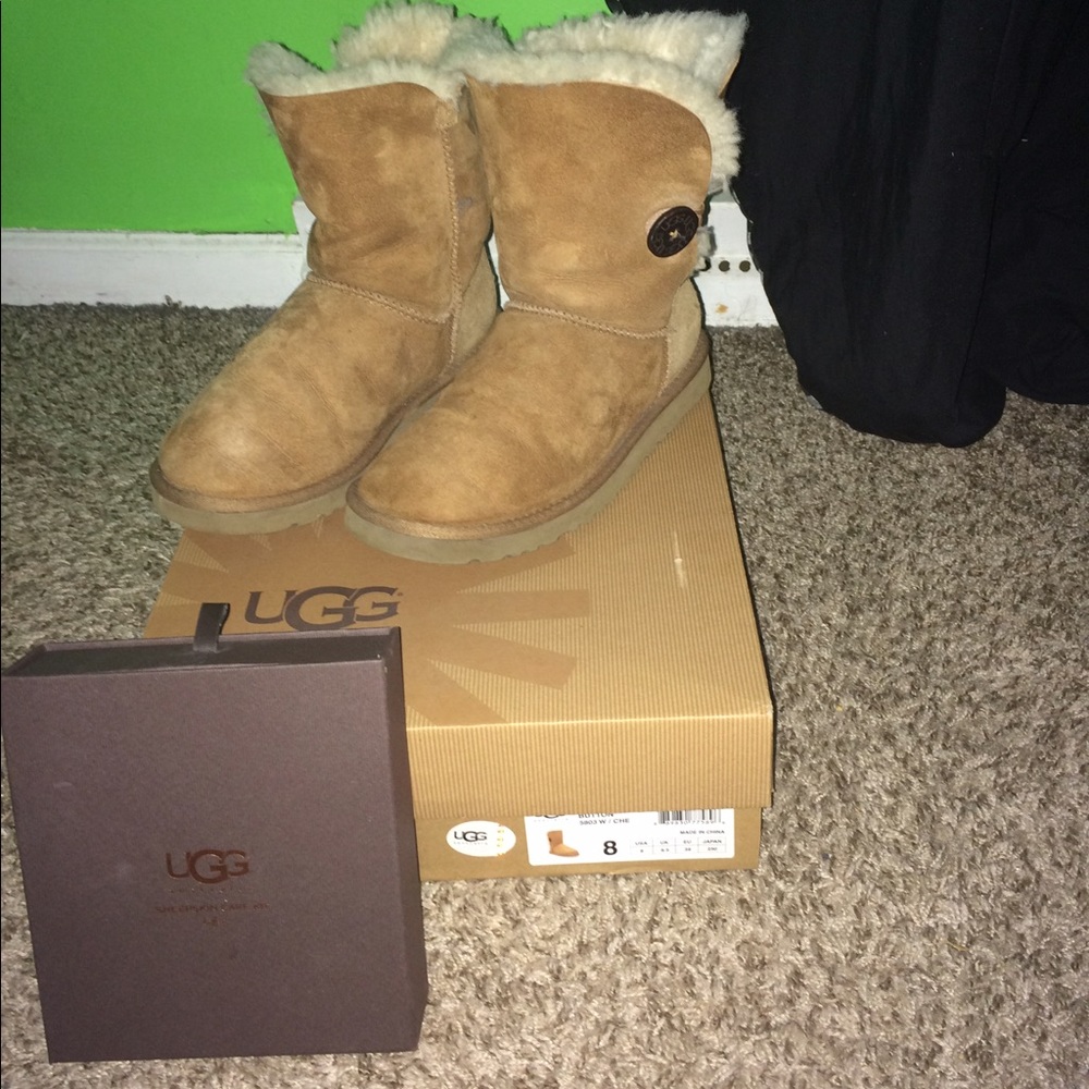 **SOLD** Bailey button UGG boots and UGG care kit