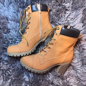 Timberlands look alike boots