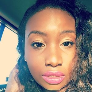 Meet your Posher, Arnisha