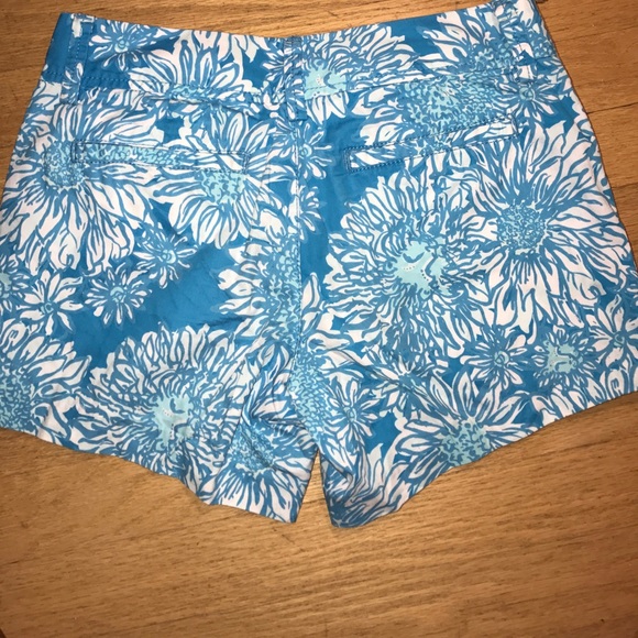 Lilly Pulitzer Blue and White Callahan Shorts - Picture 4 of 4