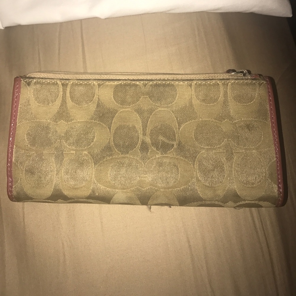 Coach Wallet - Picture 2 of 7