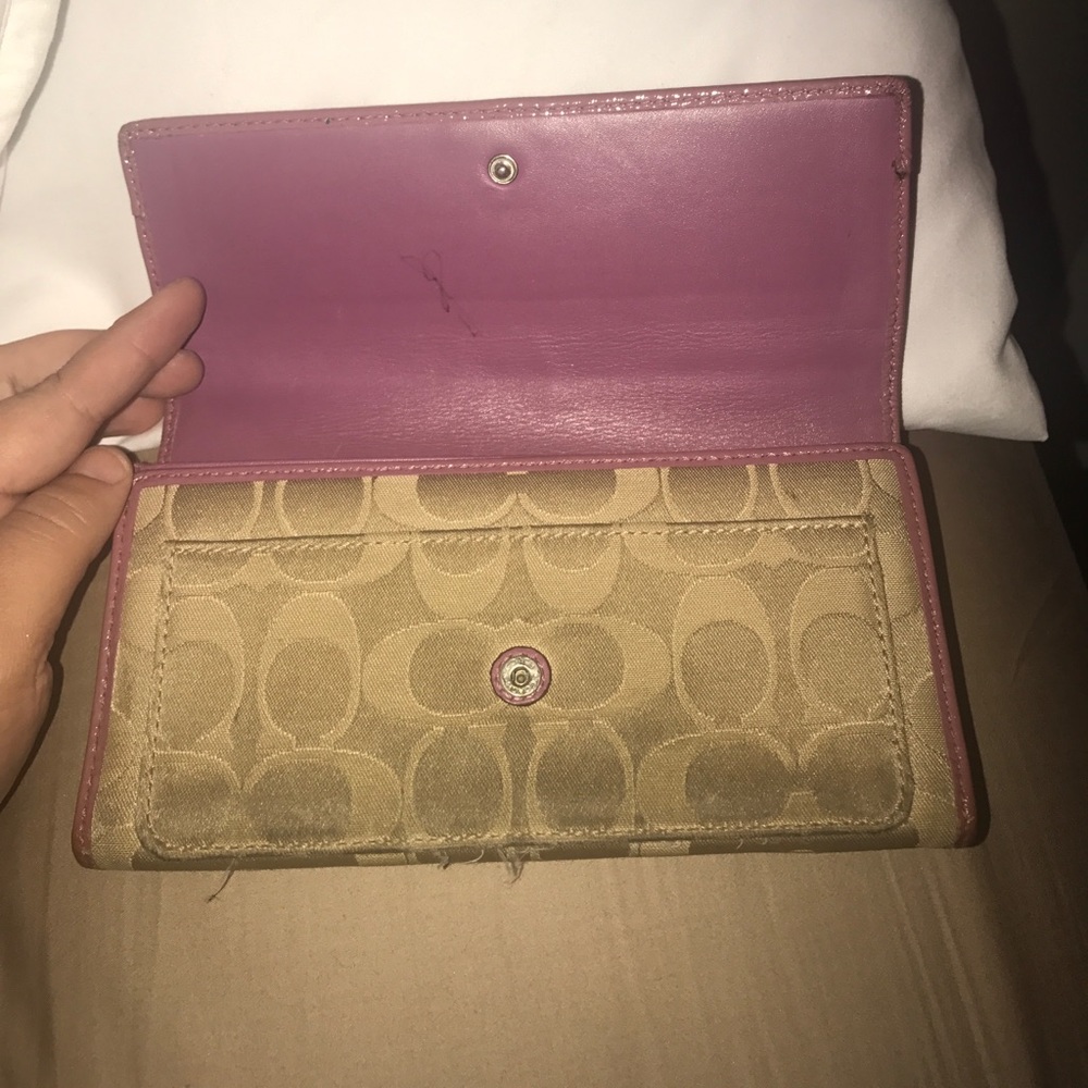 Coach Wallet - Picture 4 of 7