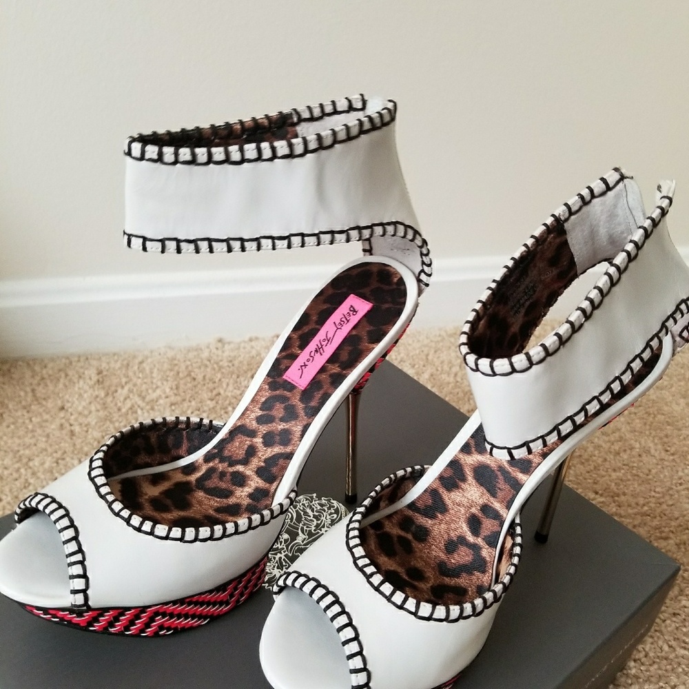 Betsey Johnson Shoes