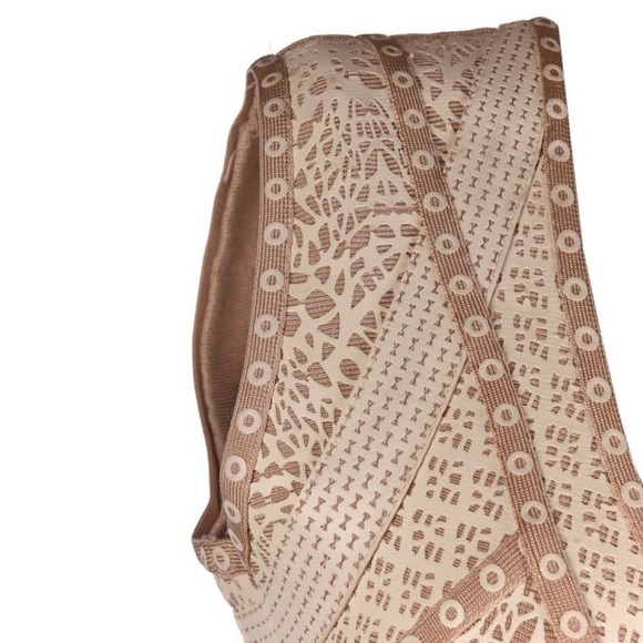 Unique Herve Leger dress - Picture 7 of 8