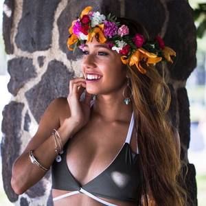 Meet your Posher, Tay