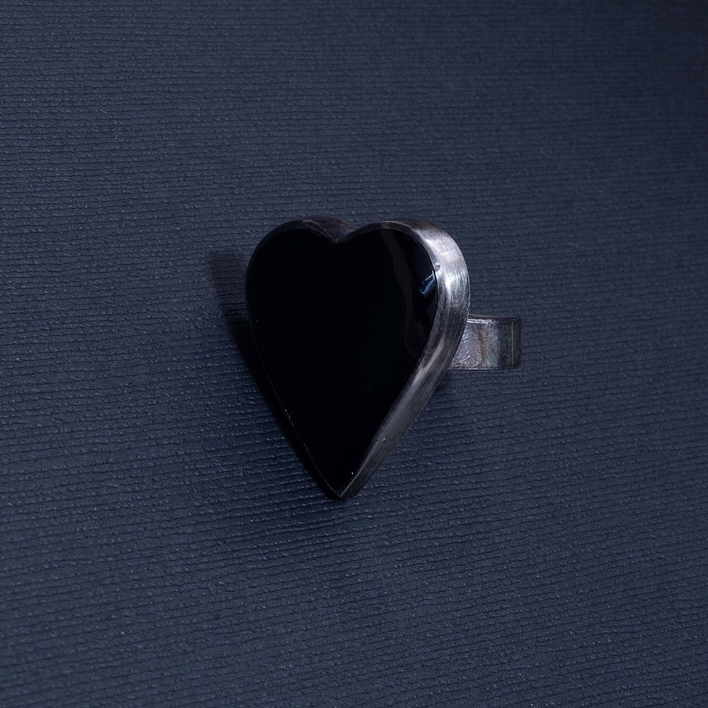 925 & Onyx heart pendant