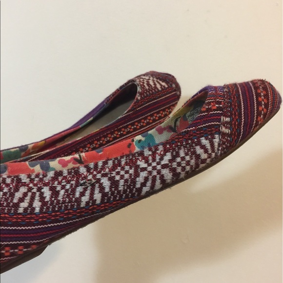 2 pairs of TOMS ballet flats - Picture 2 of 4