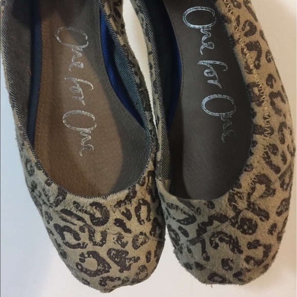 2 pairs of TOMS ballet flats - Picture 4 of 4